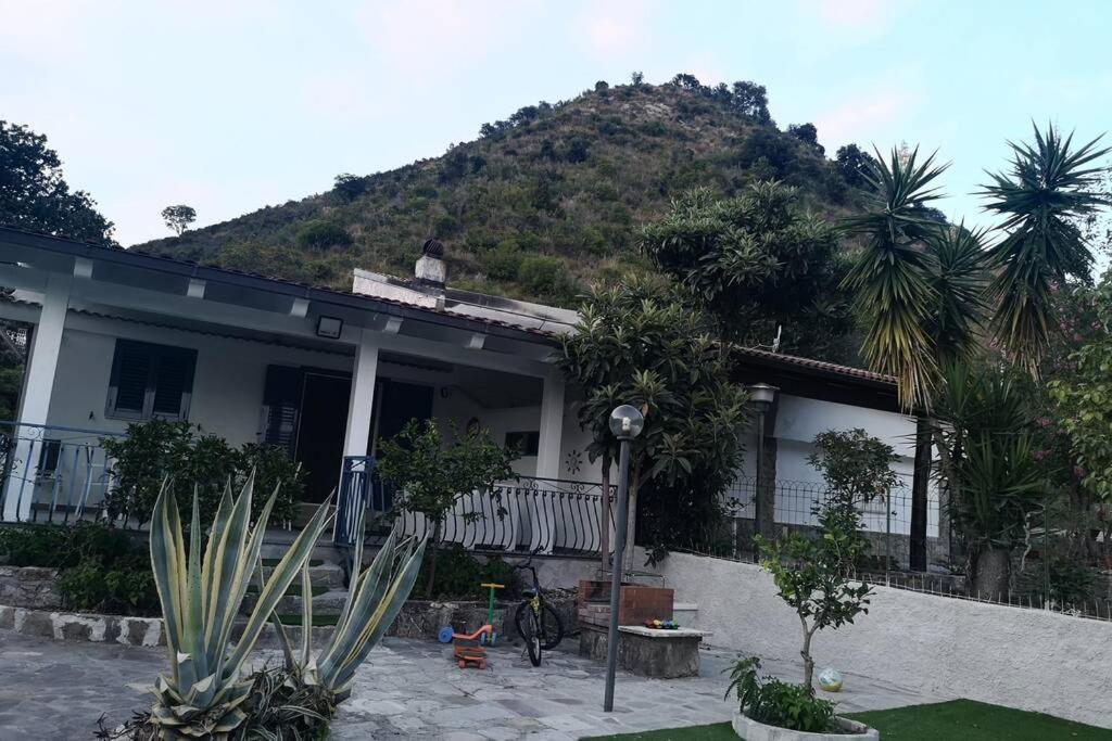 Villa Cilento Mare, Bellissima Con Ampio Giardino Capitello Exterior photo